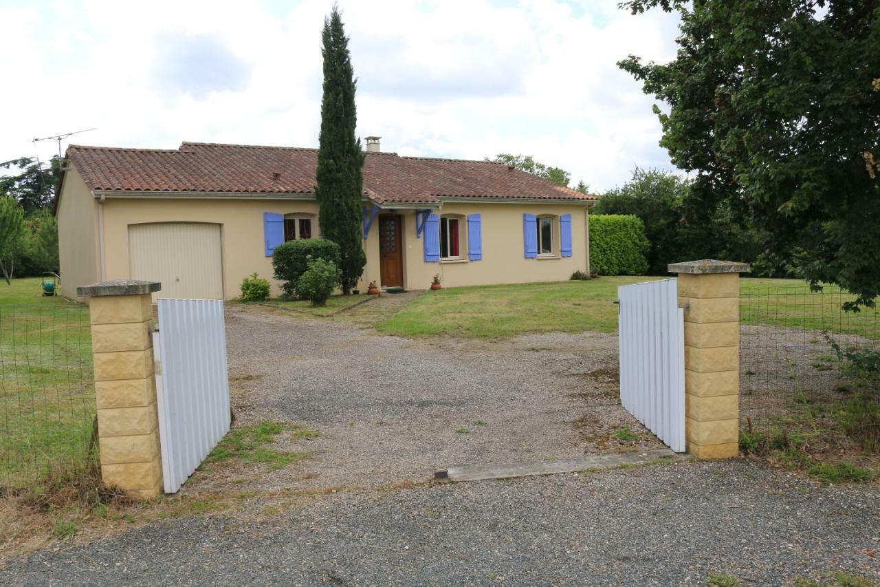 Le Camp De Ferie Villa Monpazier Luaran gambar