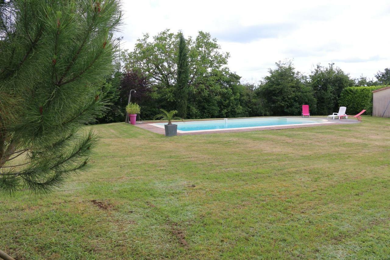 Le Camp De Ferie Villa Monpazier Luaran gambar